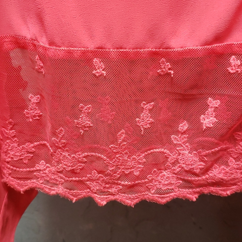 Aclive blouse - Picture 3 of 4